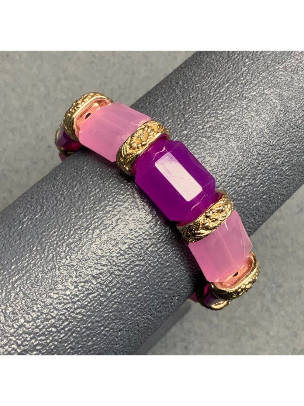 Faceted Bead Stretch Bracelet 7 In Purple Pink Rectangular Gold Retro Chic Glam